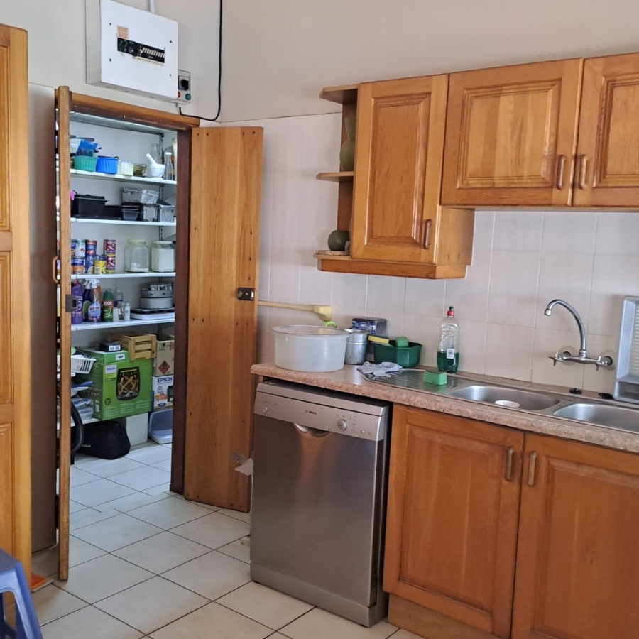 5 Bedroom Property for Sale in Scottburgh Central KwaZulu-Natal