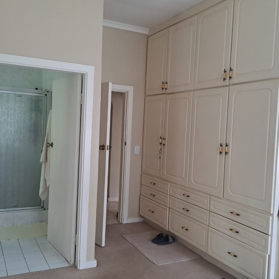 5 Bedroom Property for Sale in Scottburgh Central KwaZulu-Natal