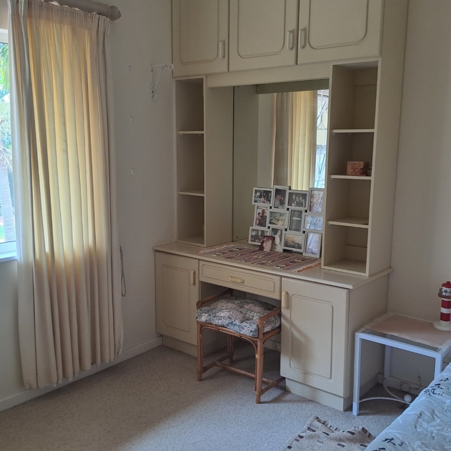 5 Bedroom Property for Sale in Scottburgh Central KwaZulu-Natal