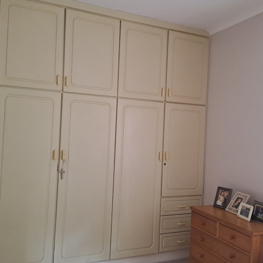5 Bedroom Property for Sale in Scottburgh Central KwaZulu-Natal