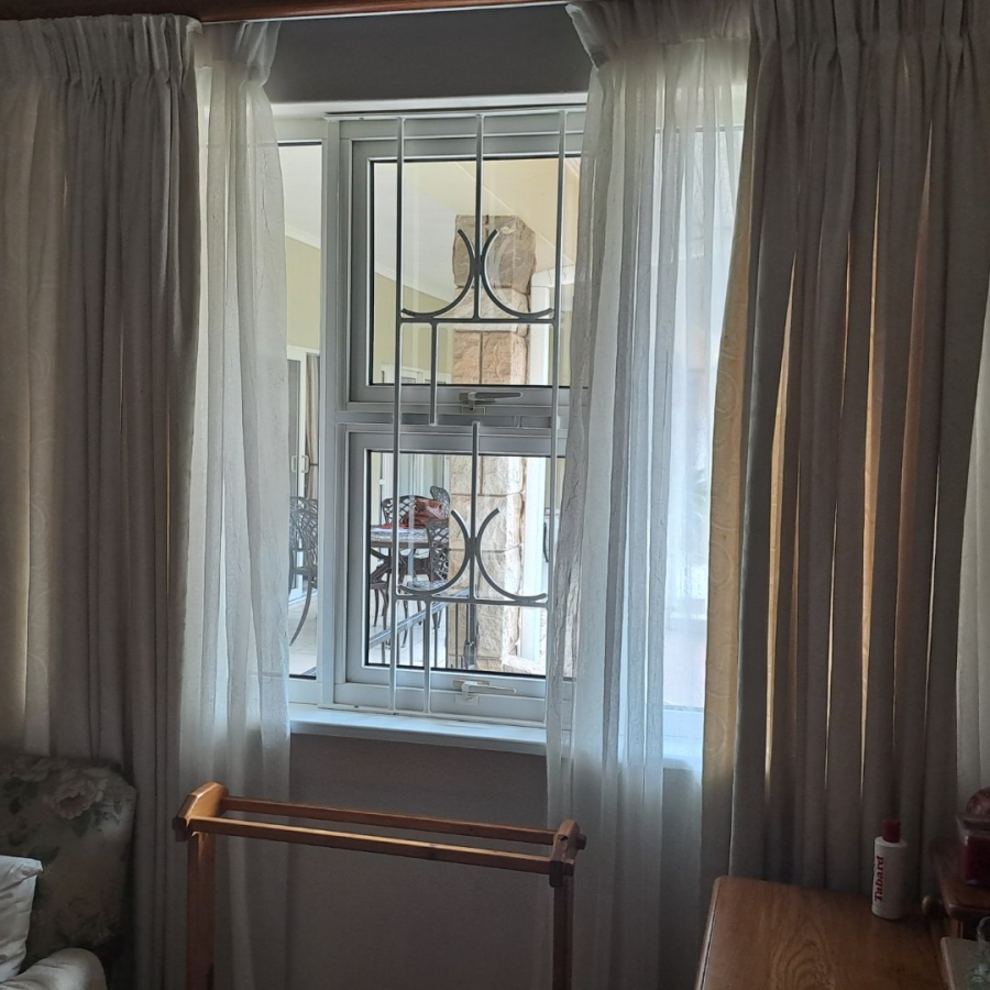 5 Bedroom Property for Sale in Scottburgh Central KwaZulu-Natal