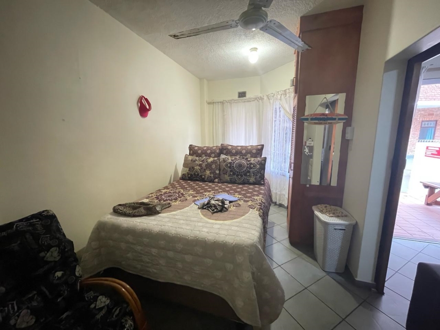 2 Bedroom Property for Sale in St Michaels On Sea KwaZulu-Natal