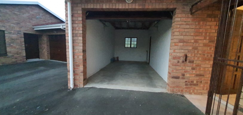 2 Bedroom Property for Sale in Margate KwaZulu-Natal