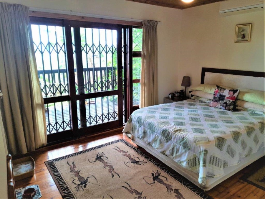 5 Bedroom Property for Sale in Marina Beach KwaZulu-Natal