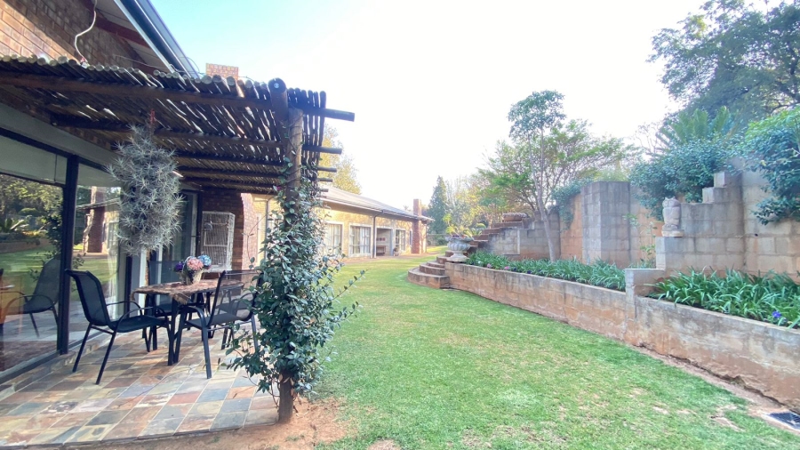 7 Bedroom Property for Sale in Signal Hill KwaZulu-Natal