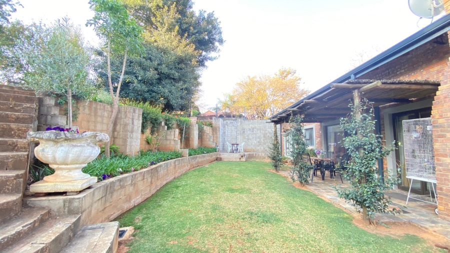 7 Bedroom Property for Sale in Signal Hill KwaZulu-Natal