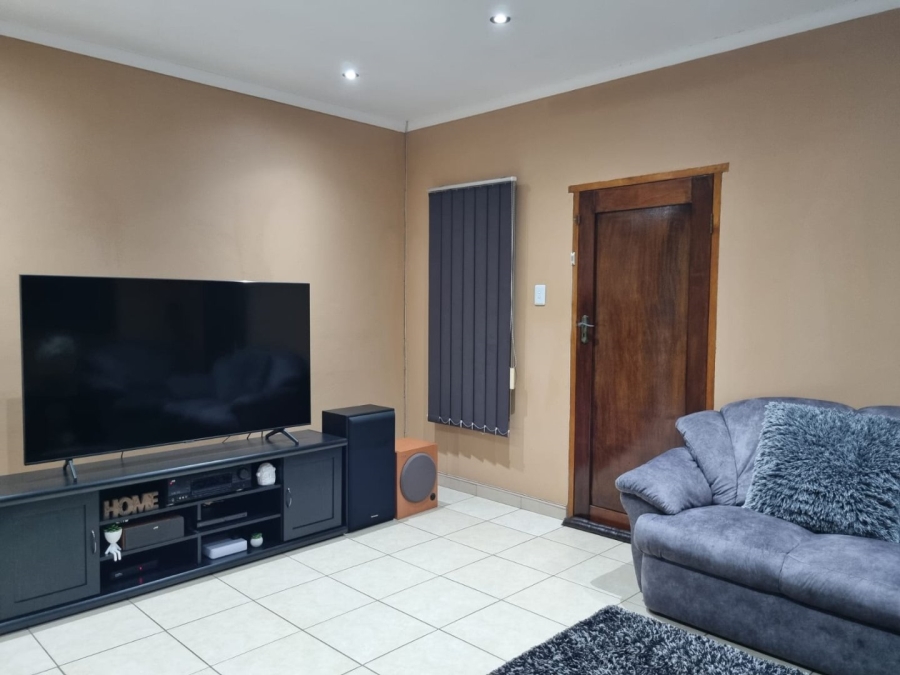 3 Bedroom Property for Sale in Newholme KwaZulu-Natal