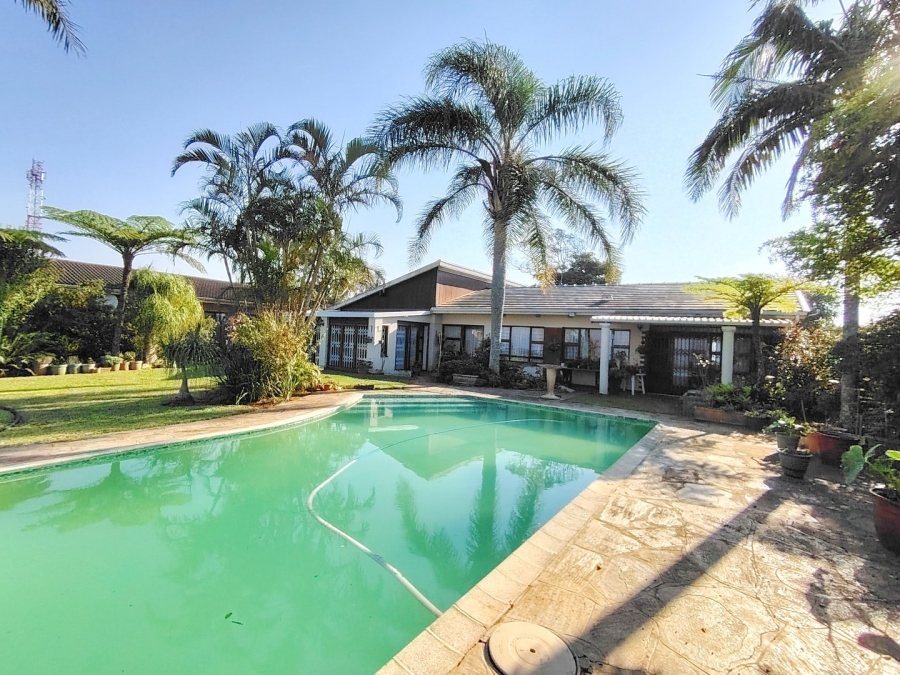 4 Bedroom Property for Sale in St Michaels On Sea KwaZulu-Natal