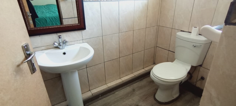 7 Bedroom Property for Sale in Margate KwaZulu-Natal