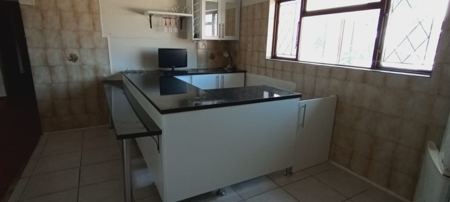 7 Bedroom Property for Sale in Margate KwaZulu-Natal