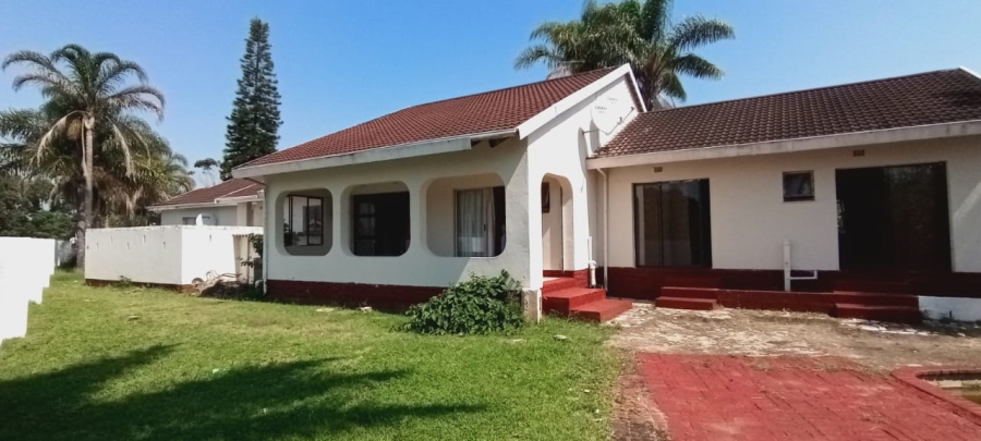 7 Bedroom Property for Sale in Margate KwaZulu-Natal