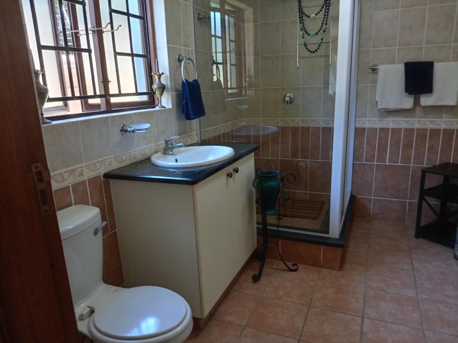 4 Bedroom Property for Sale in Uvongo KwaZulu-Natal