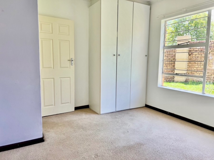 To Let 2 Bedroom Property for Rent in Signal Hill KwaZulu-Natal