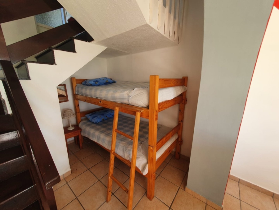 2 Bedroom Property for Sale in Uvongo KwaZulu-Natal