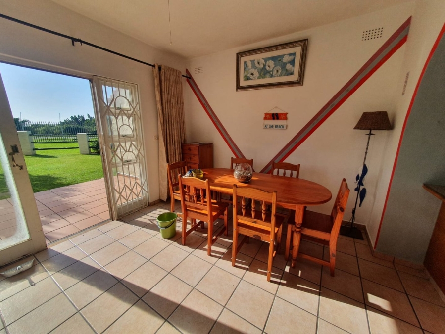 2 Bedroom Property for Sale in Uvongo KwaZulu-Natal