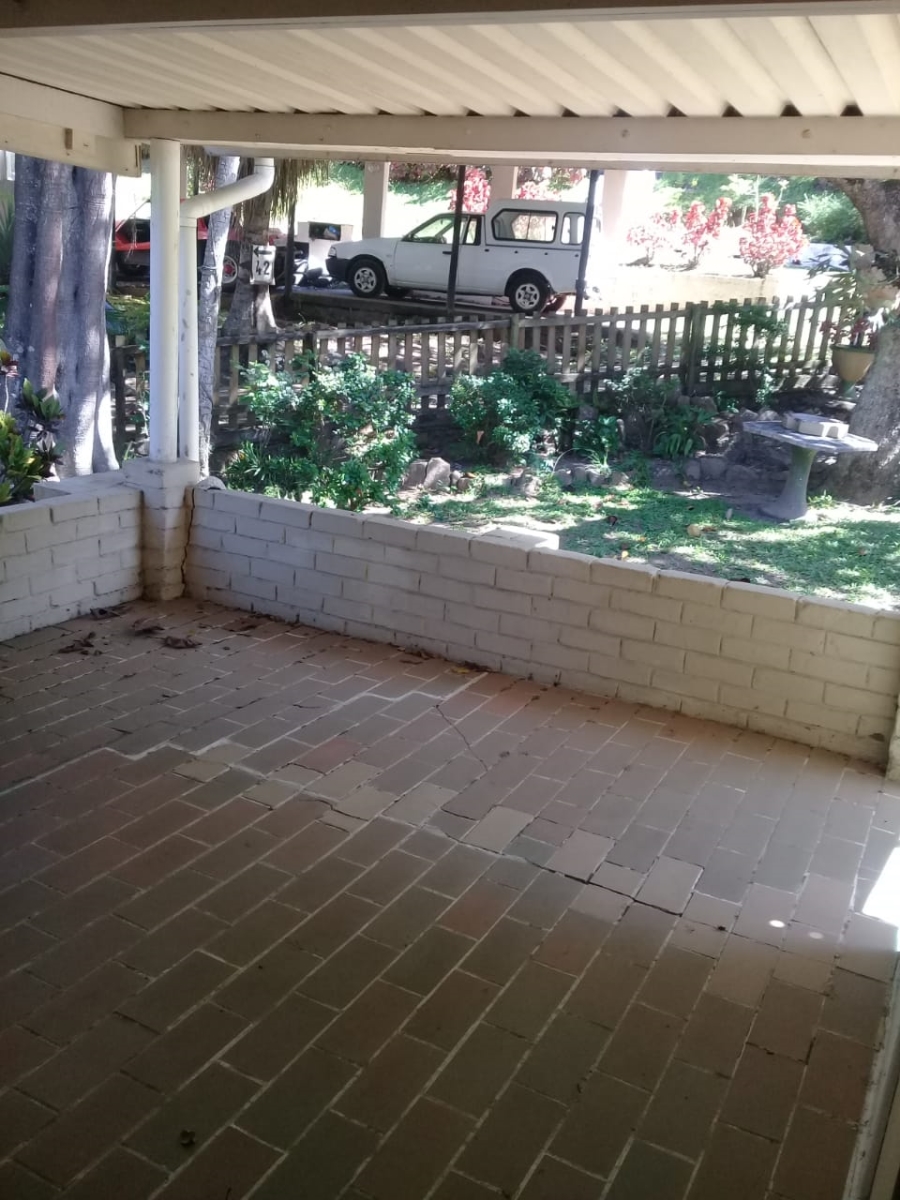 2 Bedroom Property for Sale in Hibberdene KwaZulu-Natal