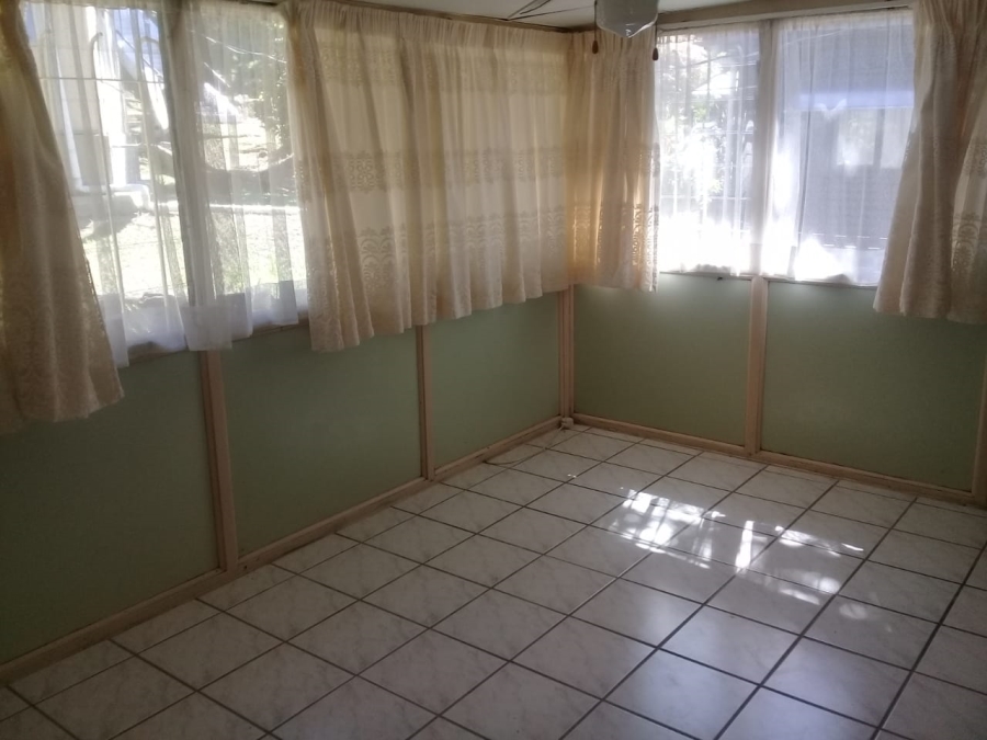 2 Bedroom Property for Sale in Hibberdene KwaZulu-Natal