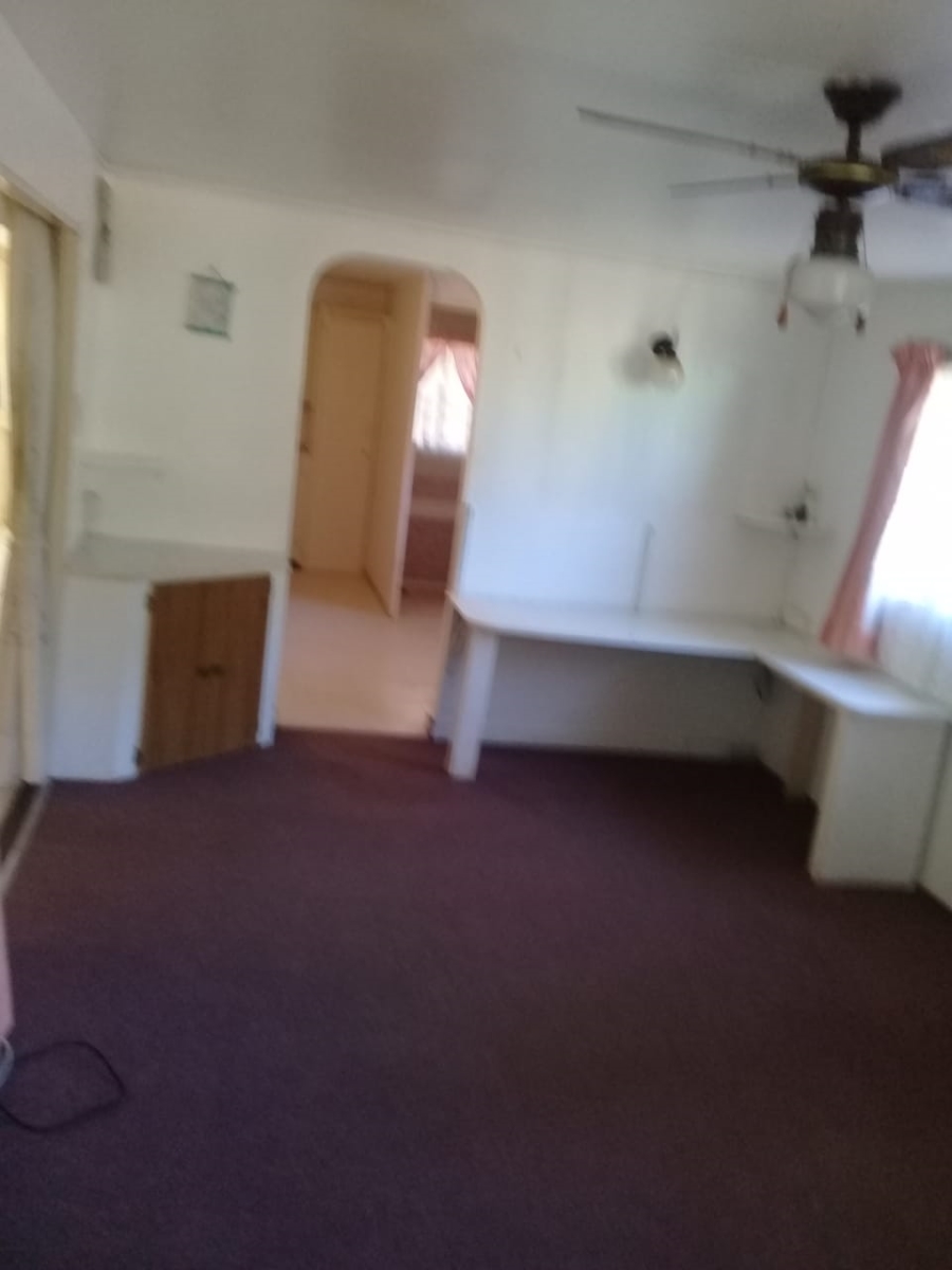 2 Bedroom Property for Sale in Hibberdene KwaZulu-Natal