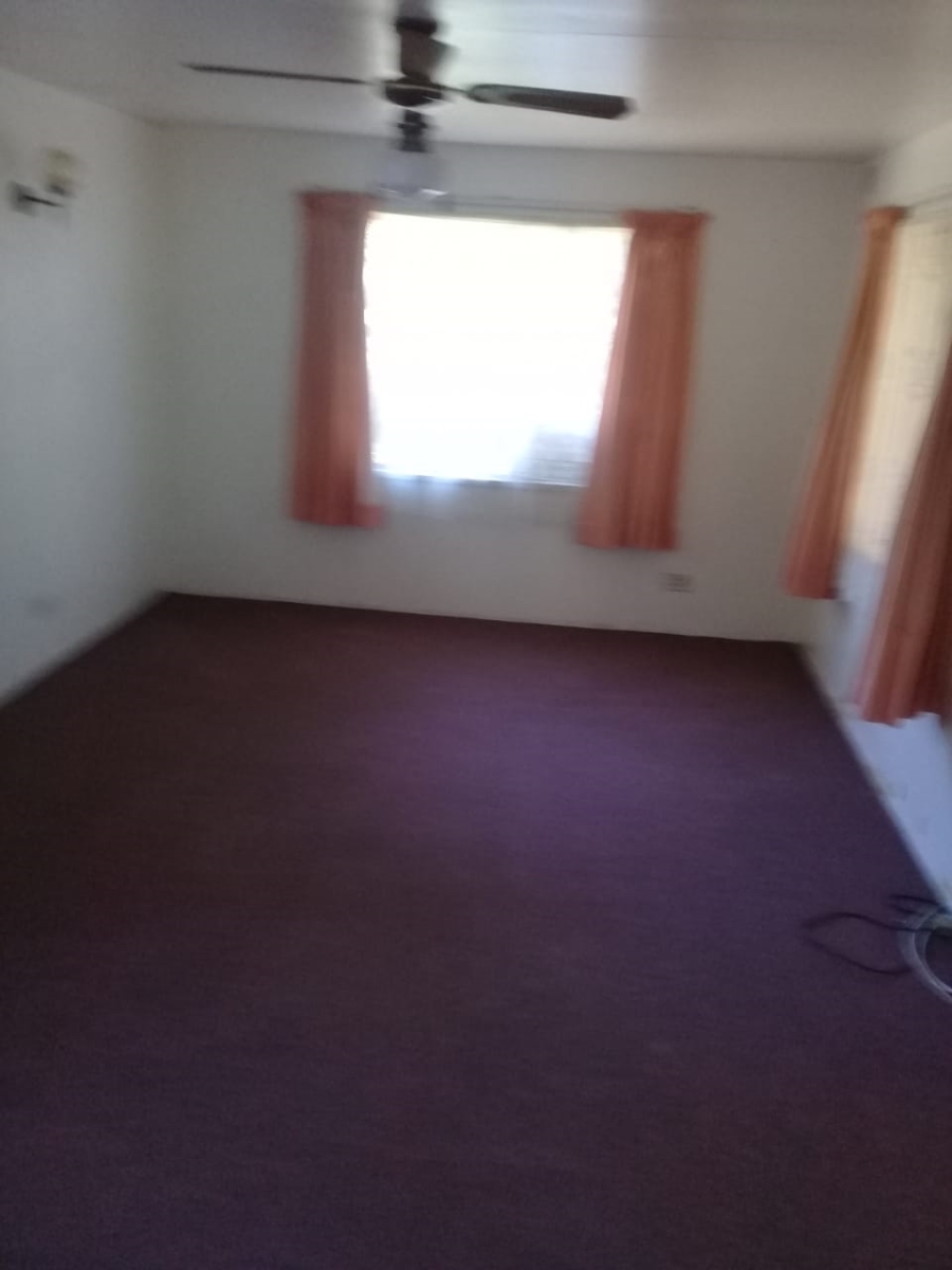 2 Bedroom Property for Sale in Hibberdene KwaZulu-Natal