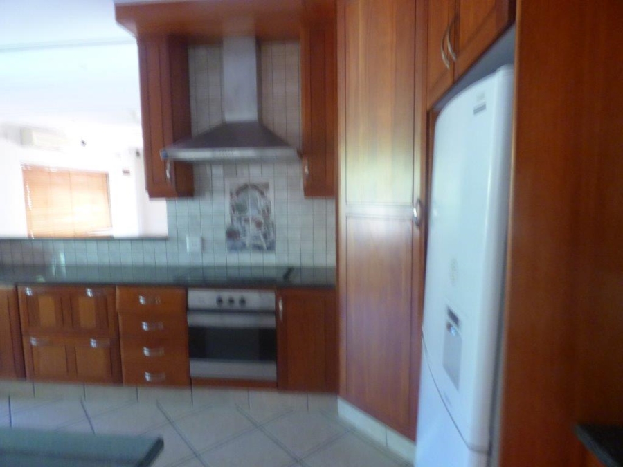 3 Bedroom Property for Sale in Umtentweni KwaZulu-Natal