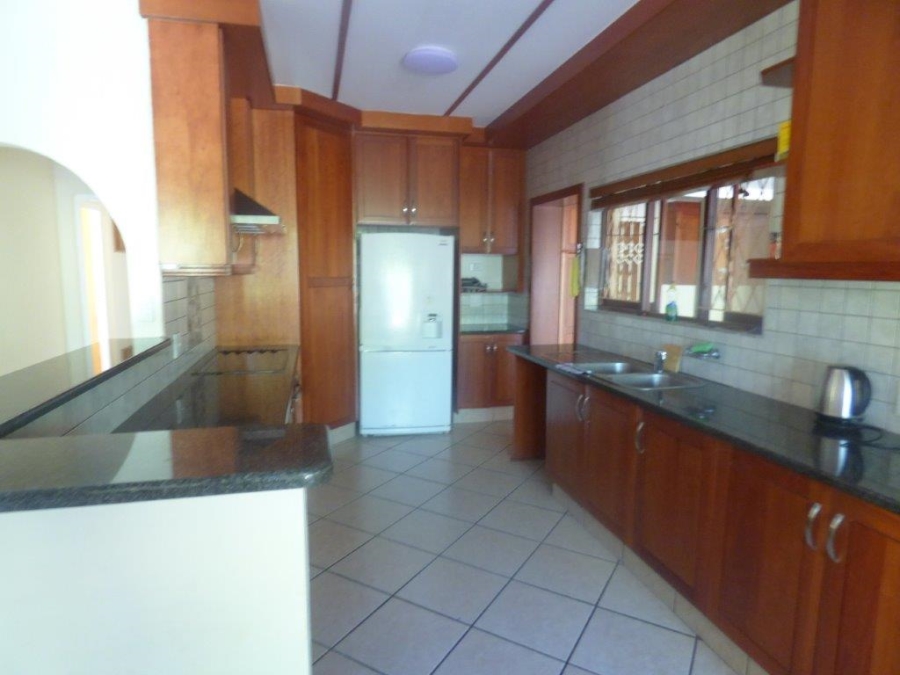 3 Bedroom Property for Sale in Umtentweni KwaZulu-Natal