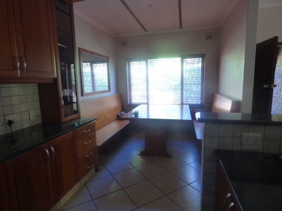 3 Bedroom Property for Sale in Umtentweni KwaZulu-Natal