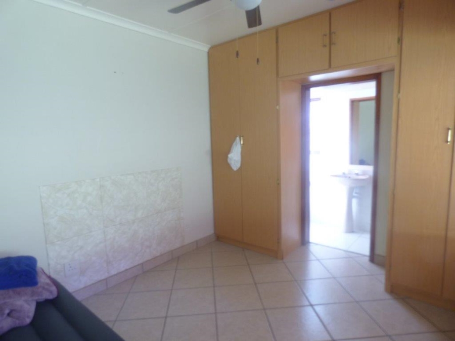 3 Bedroom Property for Sale in Umtentweni KwaZulu-Natal