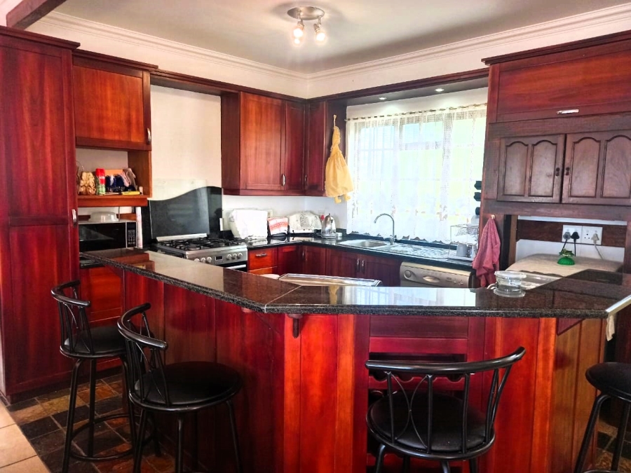 7 Bedroom Property for Sale in Ramsgate KwaZulu-Natal