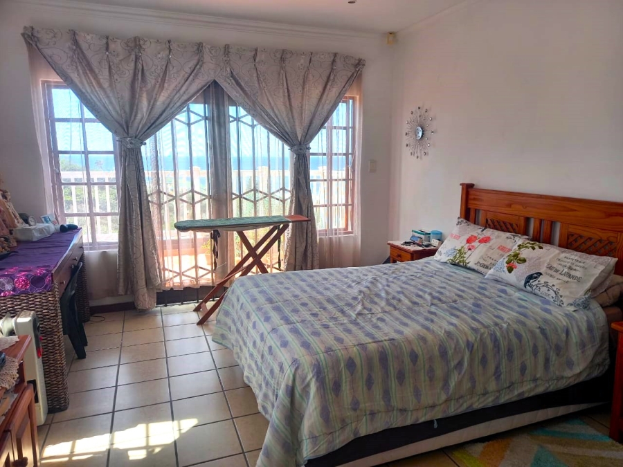 7 Bedroom Property for Sale in Ramsgate KwaZulu-Natal