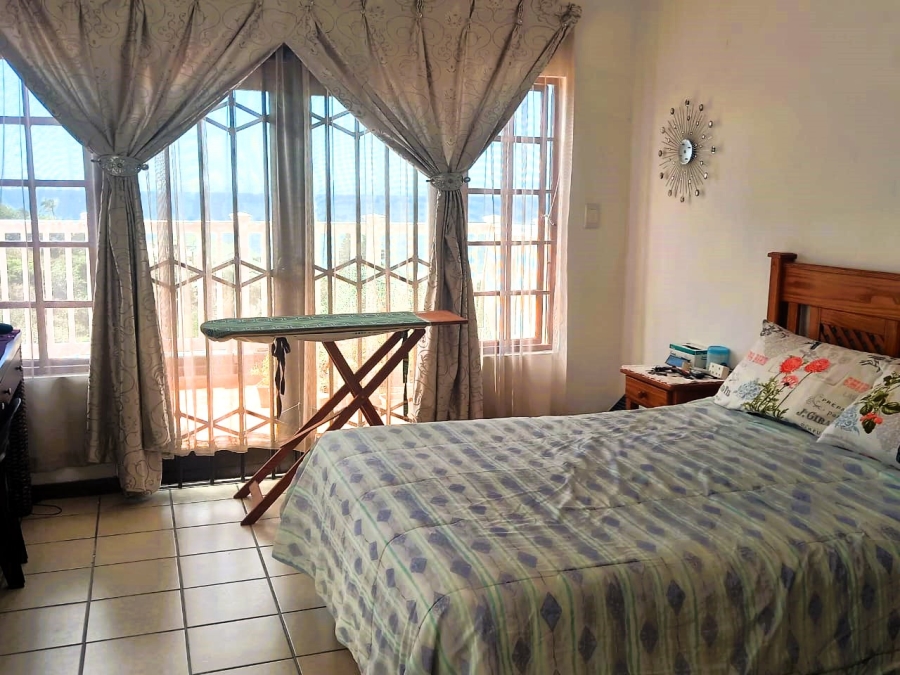 7 Bedroom Property for Sale in Ramsgate KwaZulu-Natal