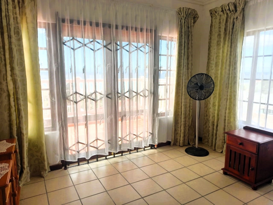 7 Bedroom Property for Sale in Ramsgate KwaZulu-Natal