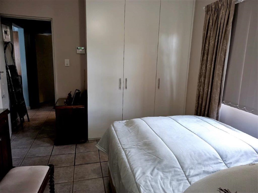 2 Bedroom Property for Sale in Uvongo KwaZulu-Natal