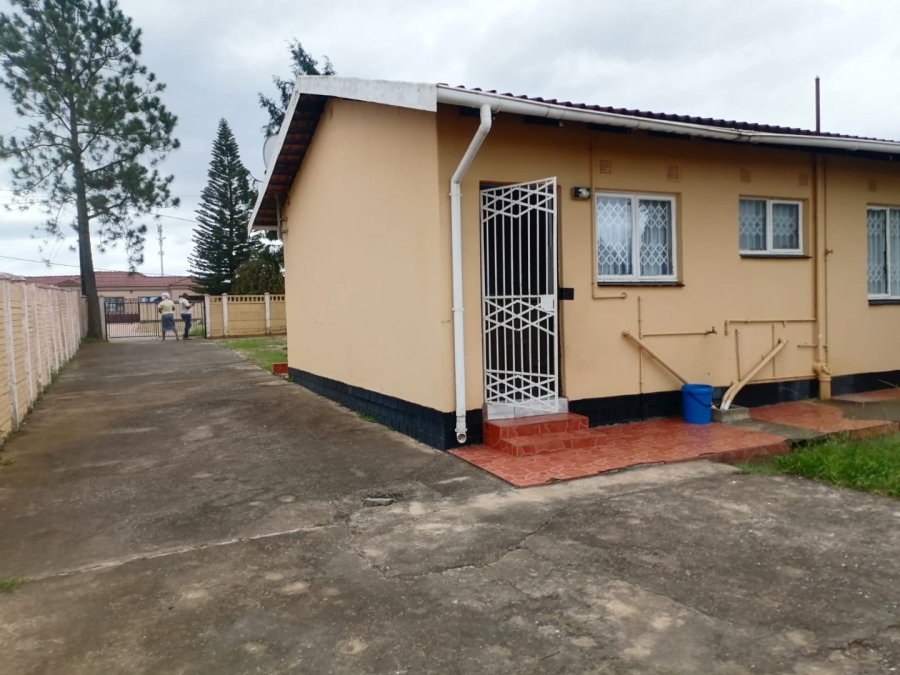 2 Bedroom Property for Sale in Ulundi KwaZulu-Natal