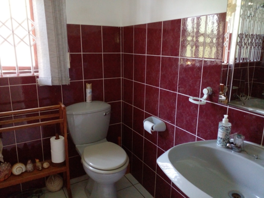 4 Bedroom Property for Sale in Leisure Bay KwaZulu-Natal