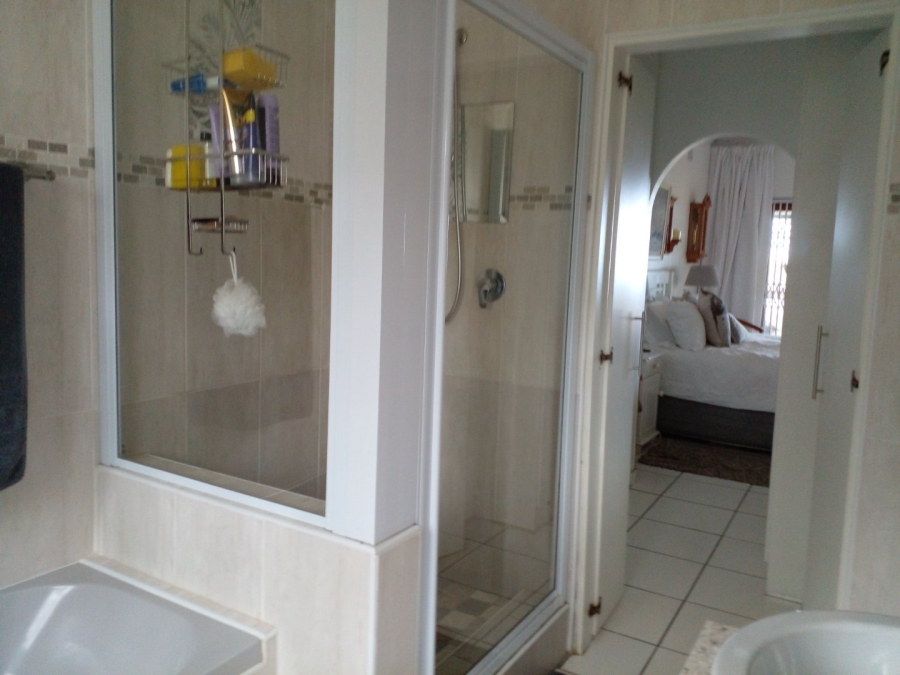 4 Bedroom Property for Sale in Leisure Bay KwaZulu-Natal