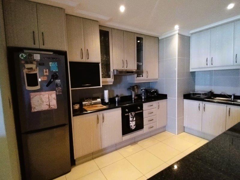 4 Bedroom Property for Sale in Margate KwaZulu-Natal