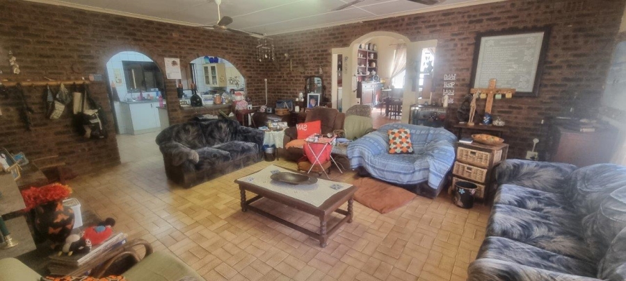 4 Bedroom Property for Sale in Sea Park KwaZulu-Natal