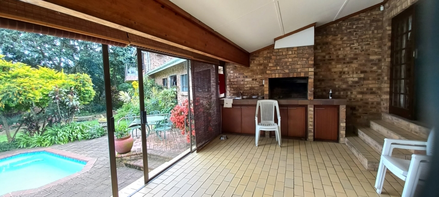 7 Bedroom Property for Sale in Umtentweni KwaZulu-Natal