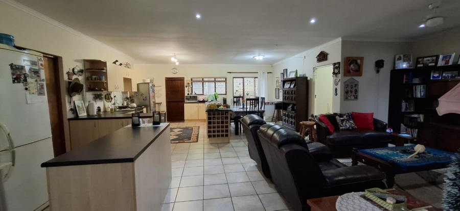 4 Bedroom Property for Sale in Leisure Bay KwaZulu-Natal