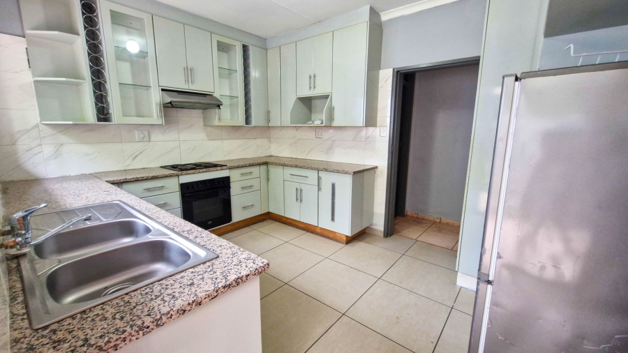 5 Bedroom Property for Sale in Amajuba Park KwaZulu-Natal