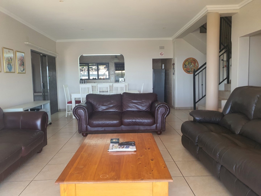 4 Bedroom Property for Sale in Southport KwaZulu-Natal