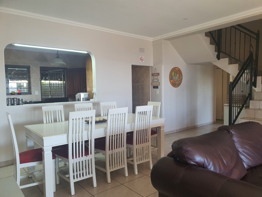 4 Bedroom Property for Sale in Southport KwaZulu-Natal