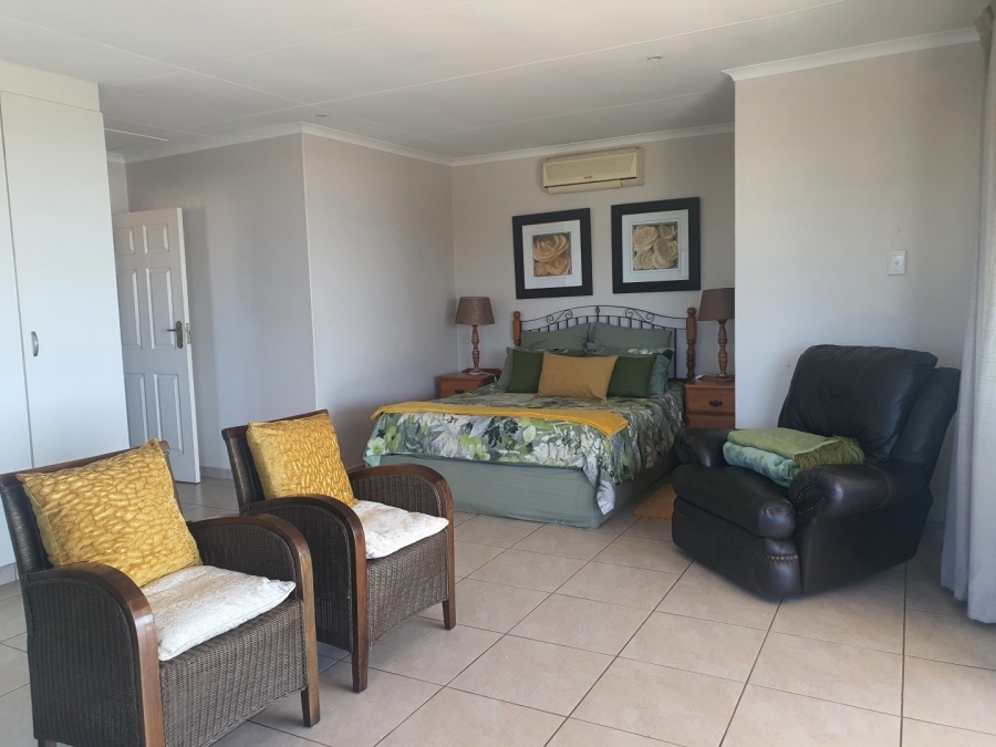 4 Bedroom Property for Sale in Southport KwaZulu-Natal