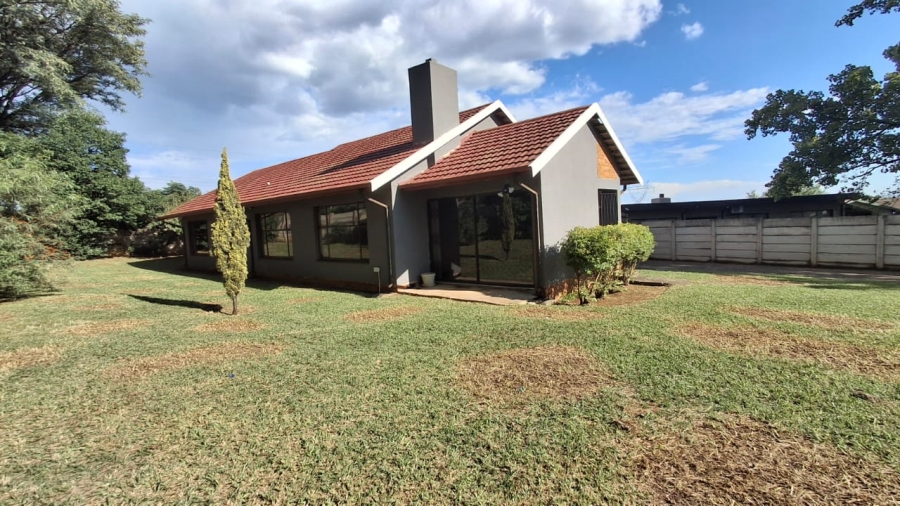 4 Bedroom Property for Sale in Sunnyridge KwaZulu-Natal