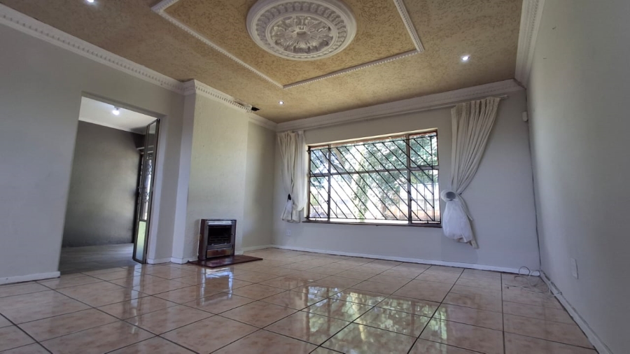 4 Bedroom Property for Sale in Sunnyridge KwaZulu-Natal