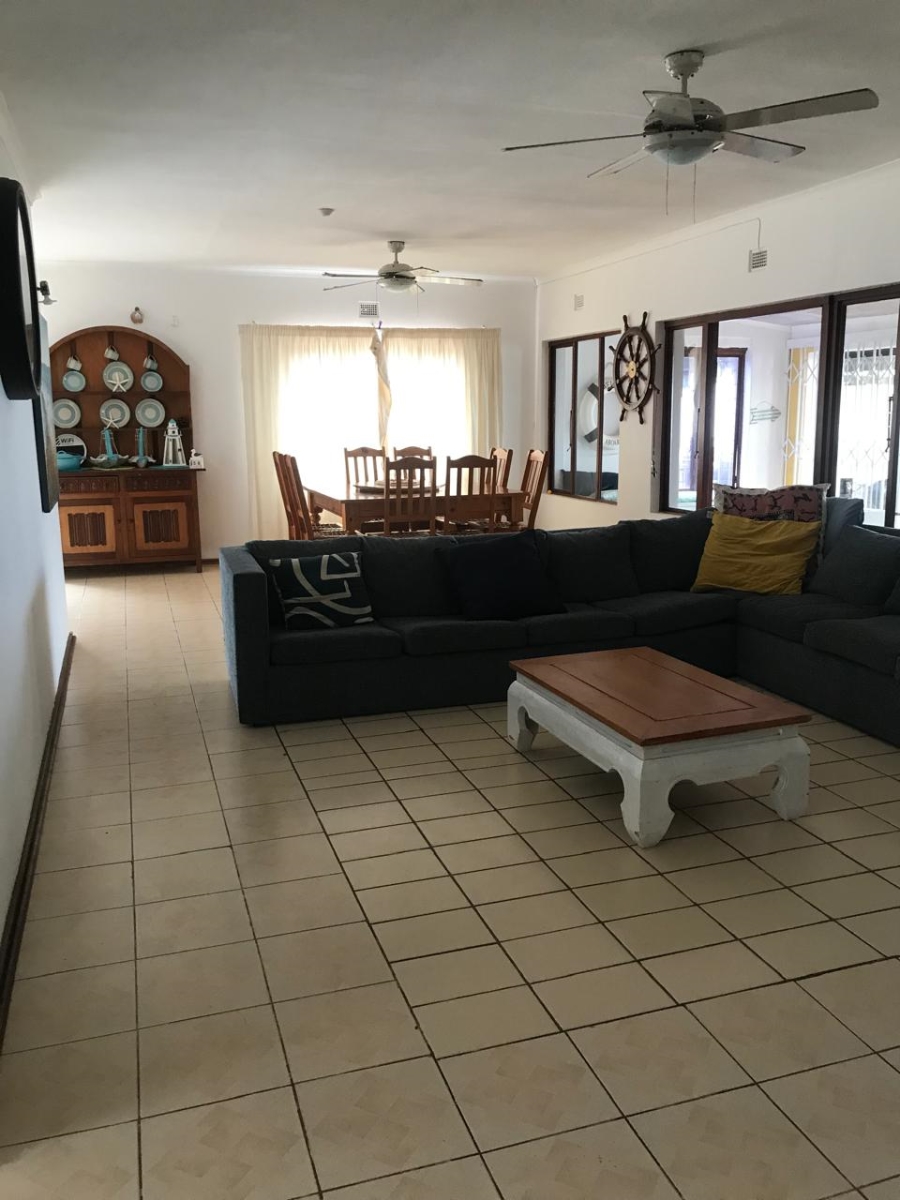 5 Bedroom Property for Sale in Leisure Crest KwaZulu-Natal