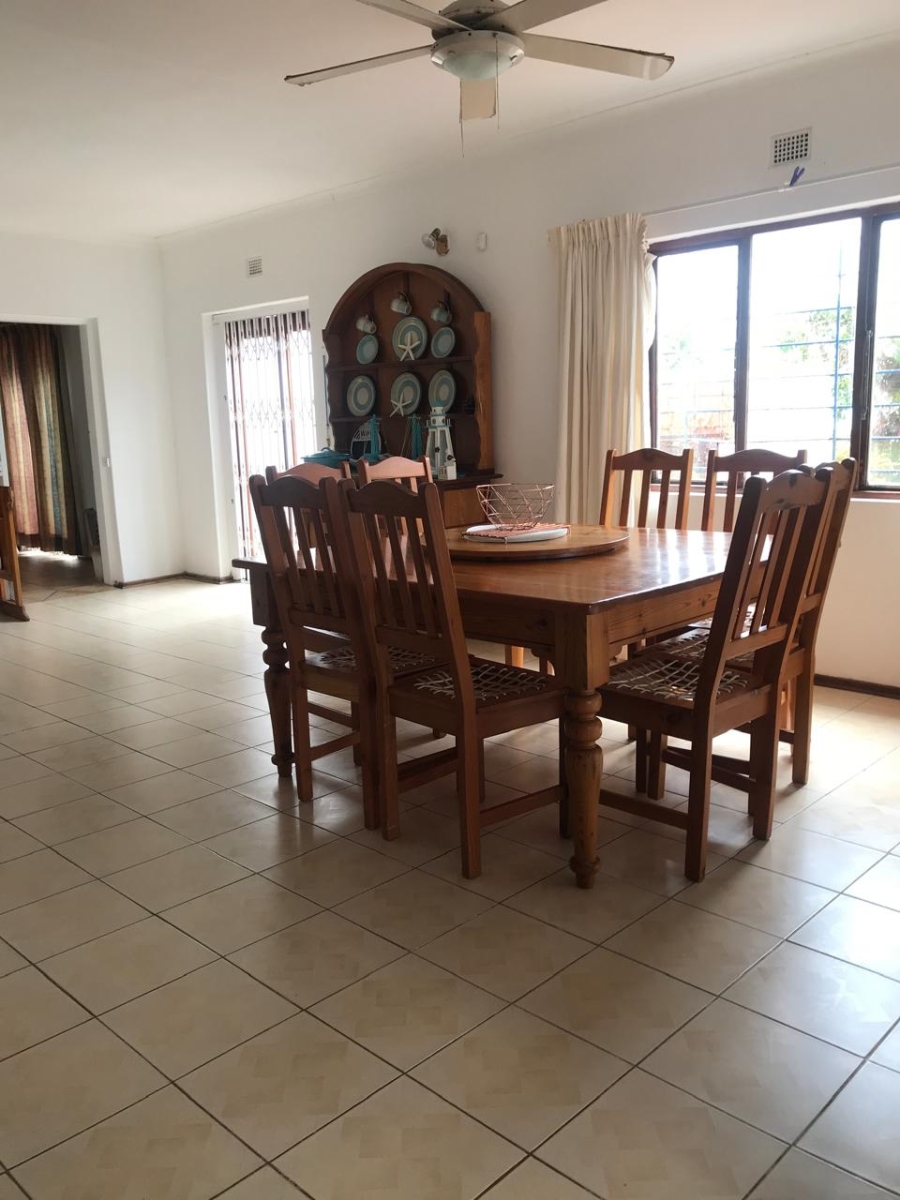 5 Bedroom Property for Sale in Leisure Crest KwaZulu-Natal