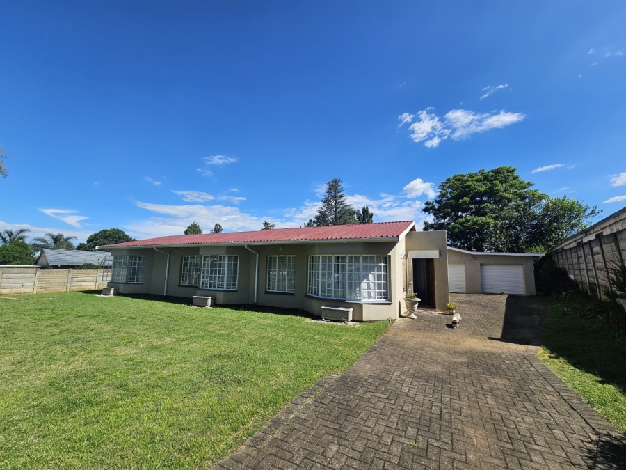 3 Bedroom Property for Sale in Huttenheights KwaZulu-Natal