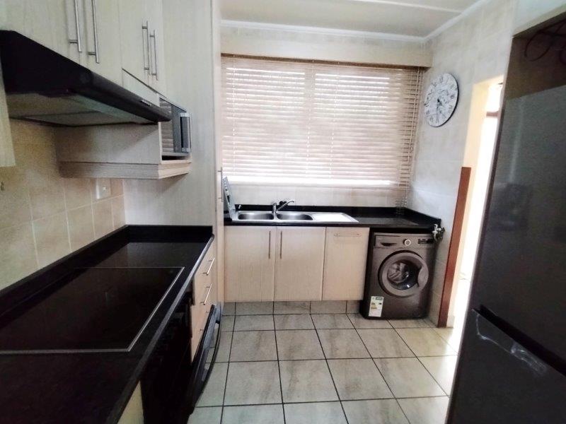 2 Bedroom Property for Sale in Uvongo KwaZulu-Natal