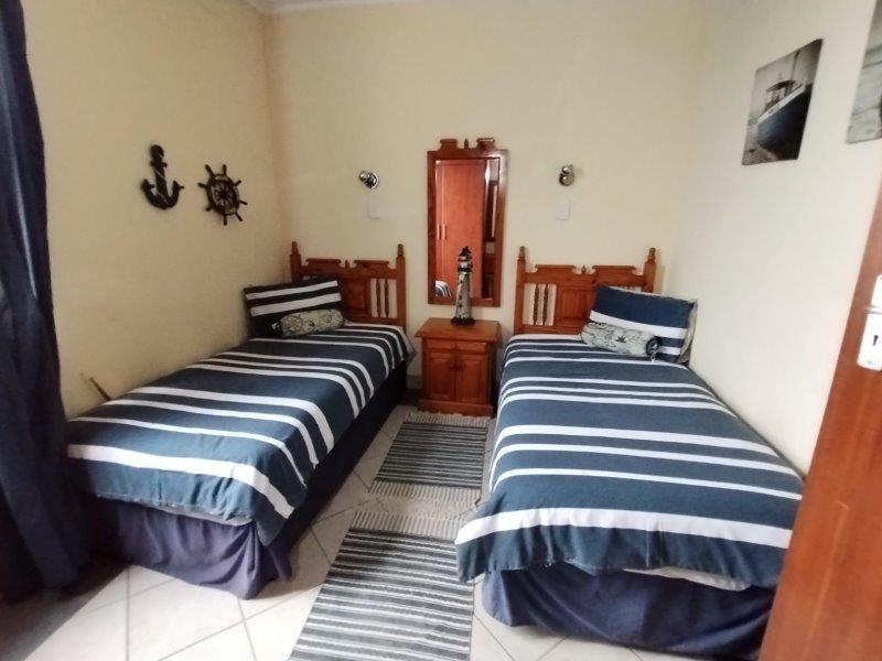 2 Bedroom Property for Sale in Uvongo KwaZulu-Natal
